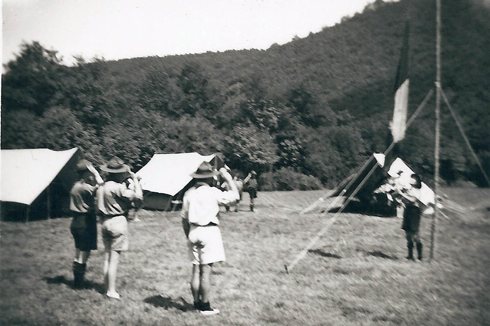 1938-felenne-salut
